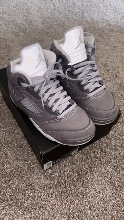 Wolf grey Jordan 5s