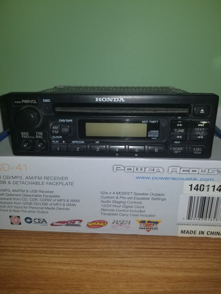 OEM Part # 39100 S02 A100 Honda Civic AM FM Radio Stereo CD Player 99 00 Civic