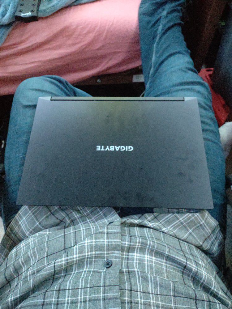 G5 MD Gigabyte Laptop 