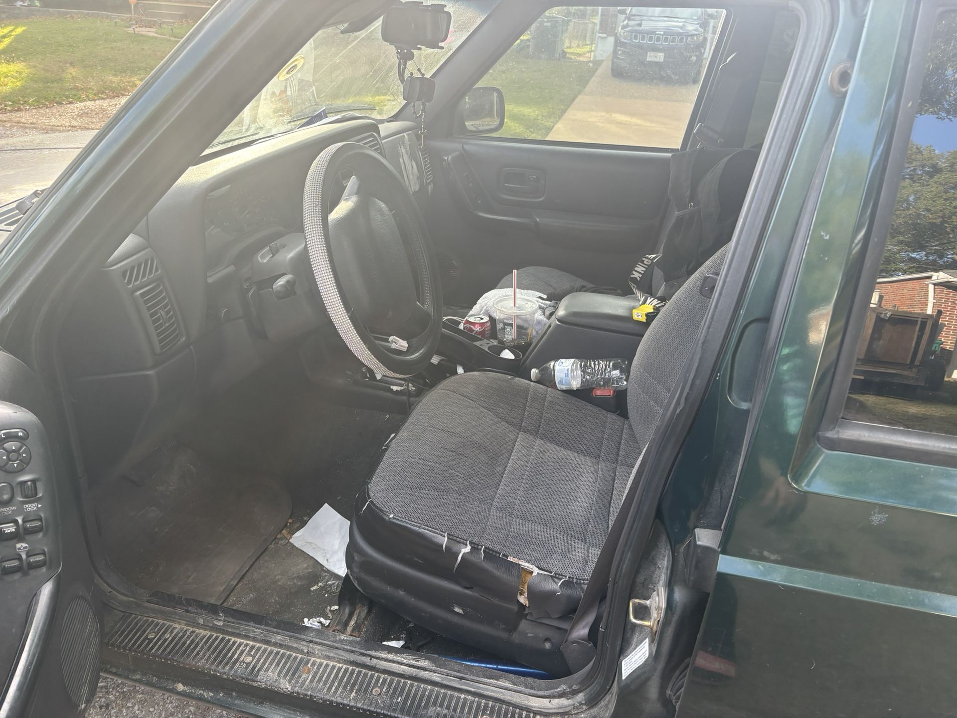 2000 Jeep Cherokee