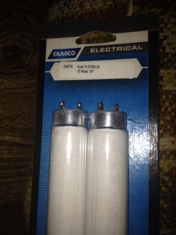 RV fluorescent bulbs F15T8 18"