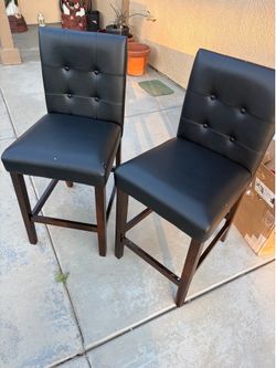 Bar chairs