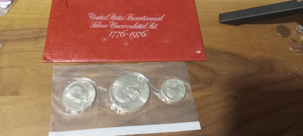 Silver Bicentennial Special Mint Set