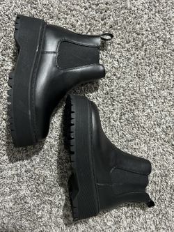 Black Boots