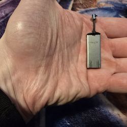 PNY 32GB USB 2.0 Flash drive