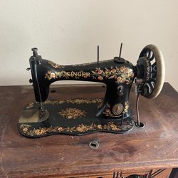 Antique Sewing Machine 