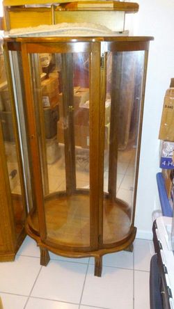 Curio cabinet