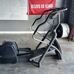 Precor EFX 546 Elliptical – Commercial Grade Gym Equipment (120V)