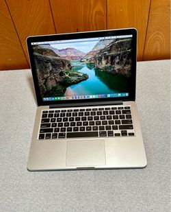 Apple MacBook Pro 13” Retina i5/8GB/256GB SSD $180