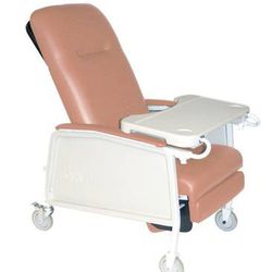 Geri Chair. Drive Medical 3 Position Geri Chair Recliner *no tray* 

