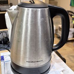 Hamilton Beach 1.7L electric kettle