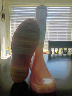 Rainbow Ombre Rubber Rain Boots