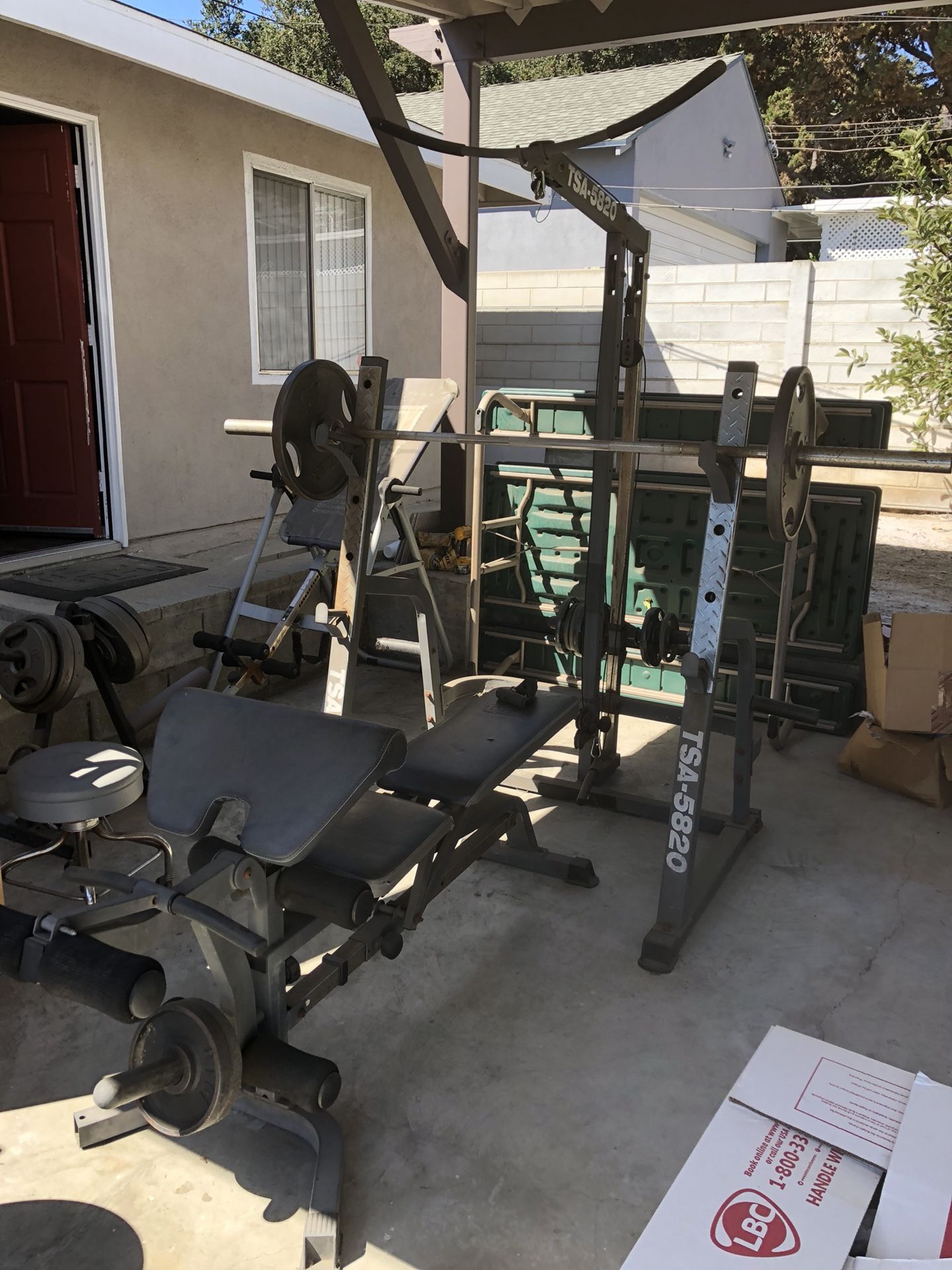 Weight rack and bench !