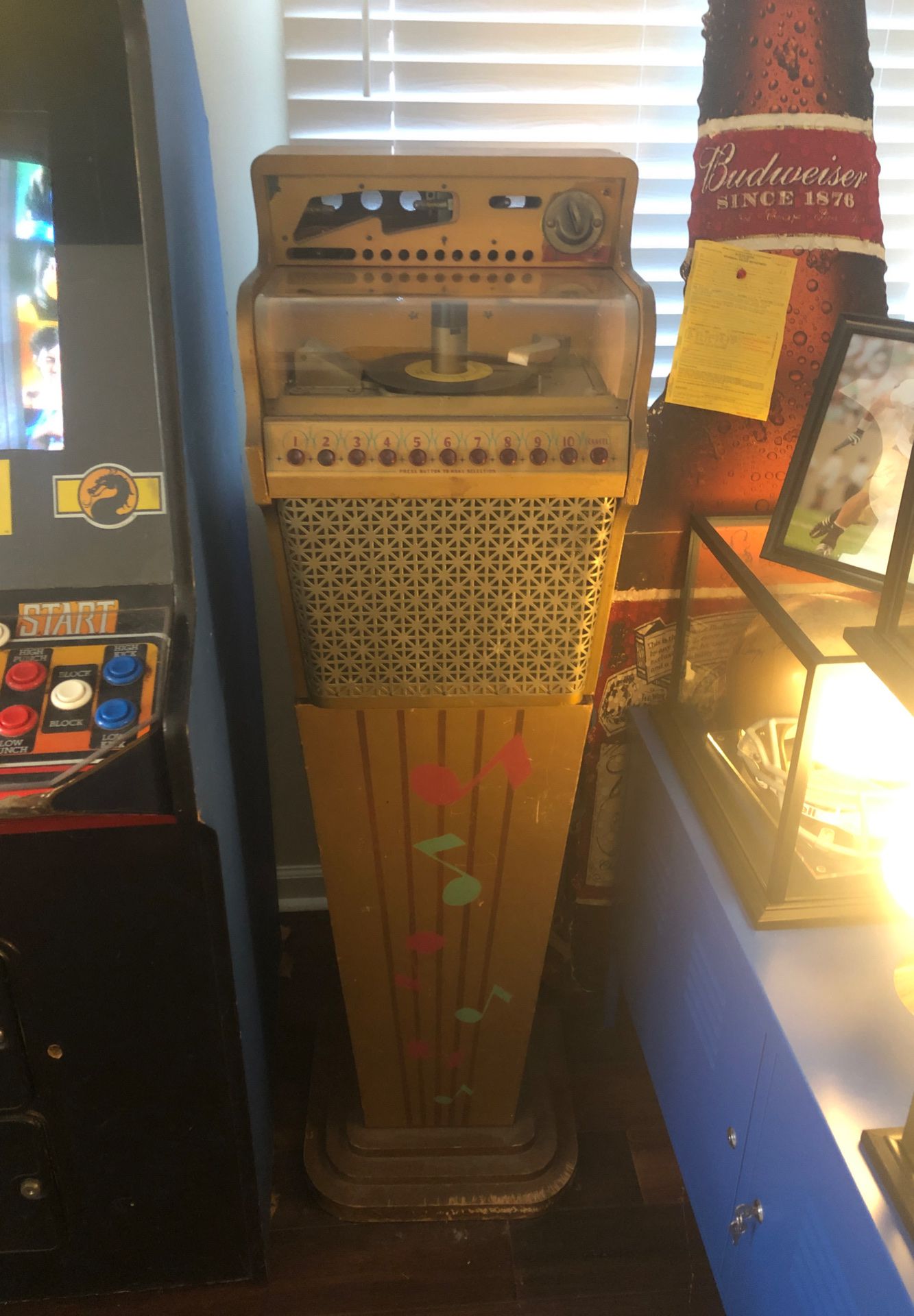 Old school juke box. Plays 45’s. Lights up needs some work. Over 50 years old