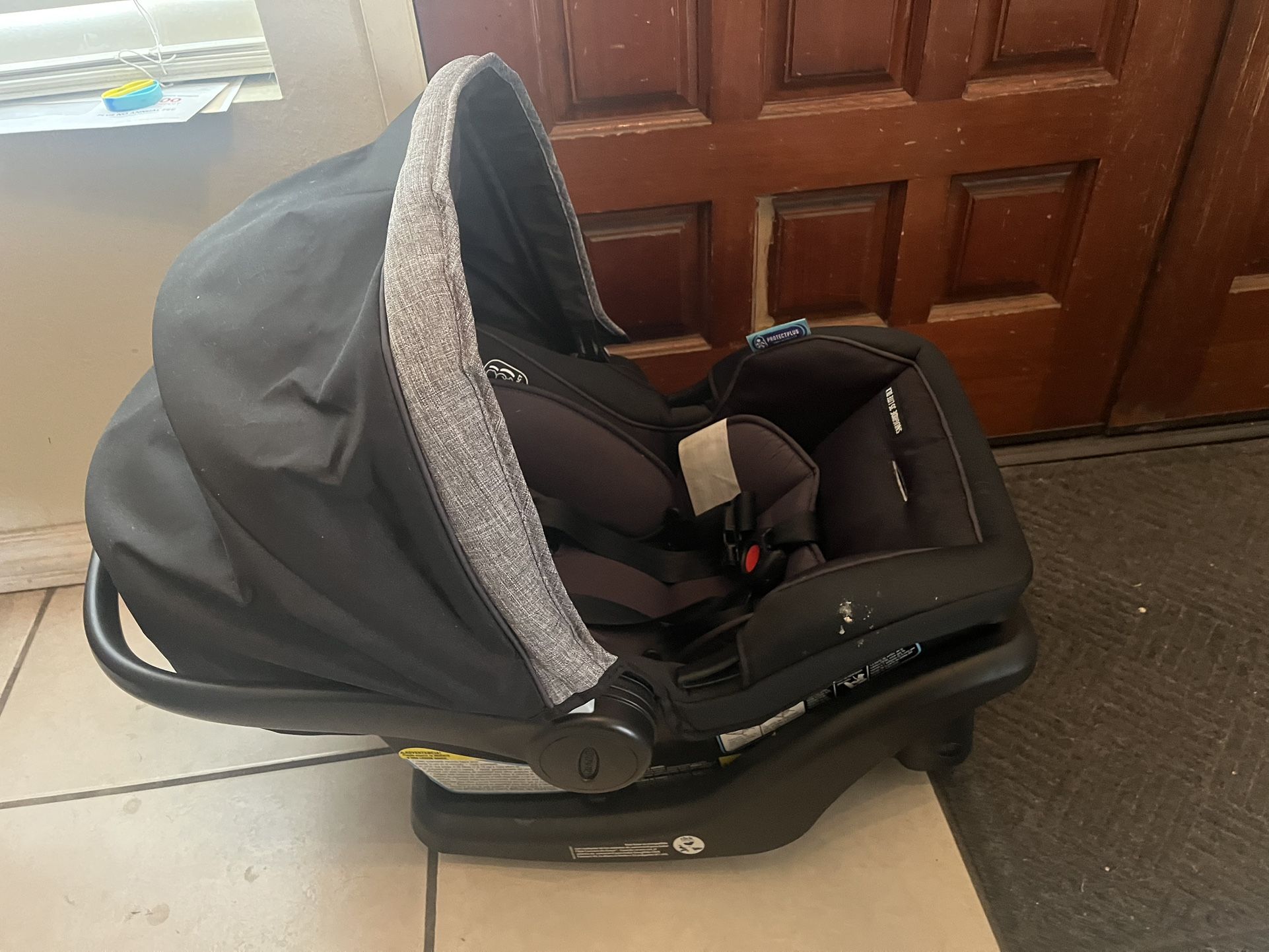 Infant Car seat 