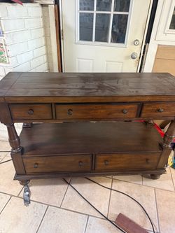 Desk/ cabinet