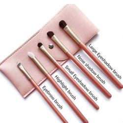 Eyeshadow Brush set with Portable Bag, 5pcs Professional Eye Shadow Brush Pony Hair, Eyebrow Blending Makeup Brushes Set with Wooden Handles (pink)