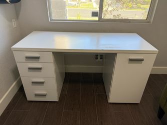 White computer desk from Scandinavian Designs