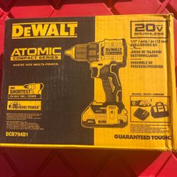 Dewalt   Drill Driver Kit.  1/2.    DCD794D1