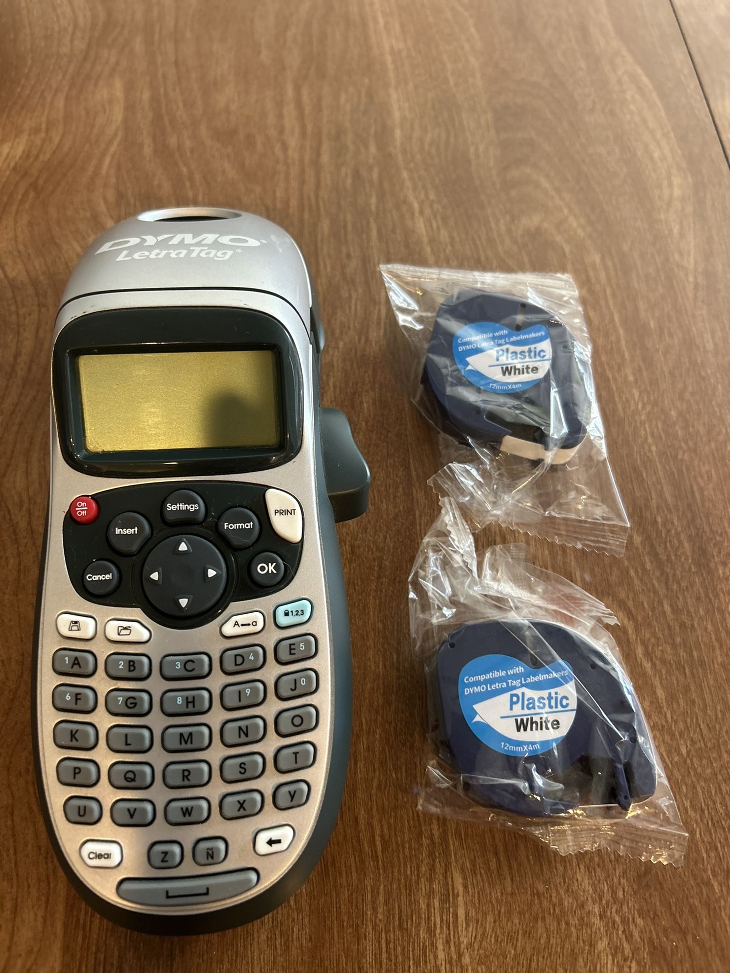 Dymo LetraTag Label Maker w/2 Cartridges