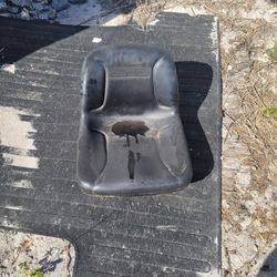 ((READ AD))((SEAT Craftsman)) Riding Mower 