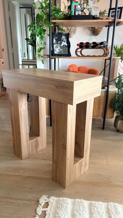 BRAND NEW side table/night stand