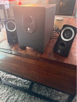 Logitech Z313 subwoofer and speaker system
