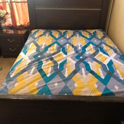 Queen Bedroom Set