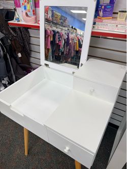 White Vanity Makeup Table with Mirror & Storage Drawers – Modern Scandinavian Style