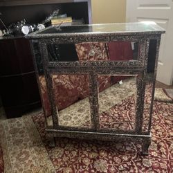 Mirrored Table 