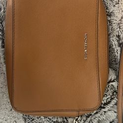 Michael Kors Tan Purse 