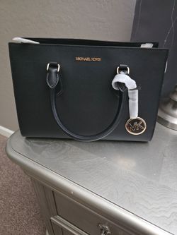 Sheila Medium Satchel in Black
