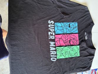 Super Mario Graphic T-Shirt