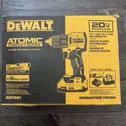 DEWALT Atomic 20V Lithium-Ion Cordless Compact 1/2 in. Drill/Driver Kit with 2.0Ah Battery and Charger