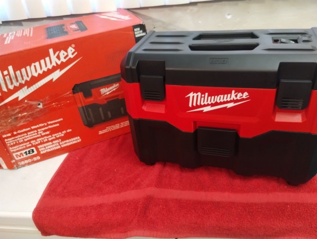 M18 MILWAUKEE VACUUM TOOL ONLY $$129