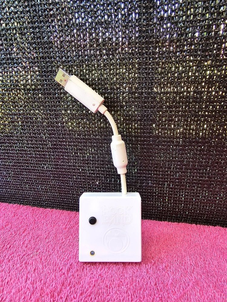 Nintendo Wii Rock Band Drums USB Dongle Receiver -Model WDMSELEA2B (VFRHMXDDG04)