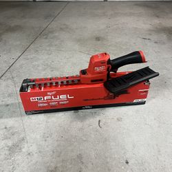 New Milwaukee M12 FUEL 8" 12V Lithium-lon Cordless Battery Hedge Trimmer (battery not included)