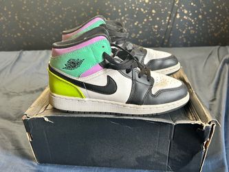 Jordan 1 Mid Size 6.5