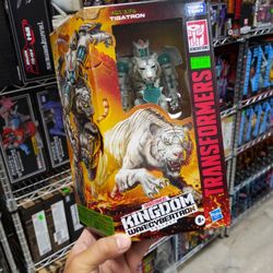 Transformers War For Cybertron Kingdom Voyager Class Tigatron