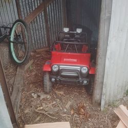 Kids toy jeep