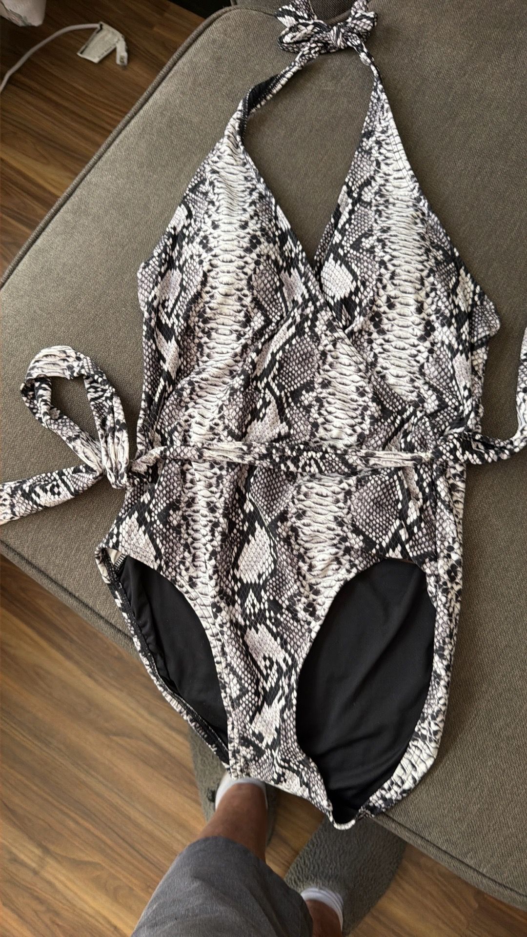 Neck bathing suit