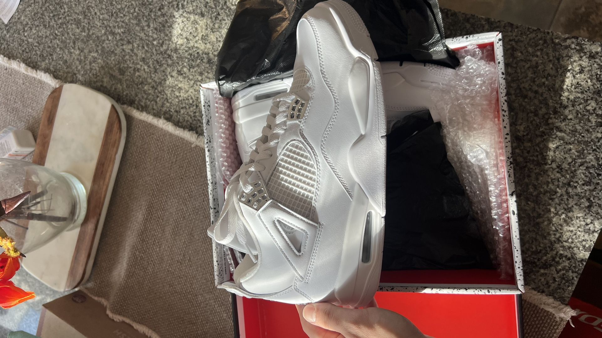 Air Jordan Retro White/Metallic Silver (Size 11)