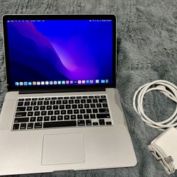 APPLE MACBOOK PRO 15” Intel Quad i7 w 16GB Memory A+ Condition
