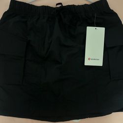 Lululemon Nylon Cargo Mini Skirt  size:M 