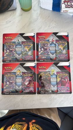 Pokemon Fusion Strike/Rebel Clash/battle Styles Double Blister Pack W 4 Pin Set