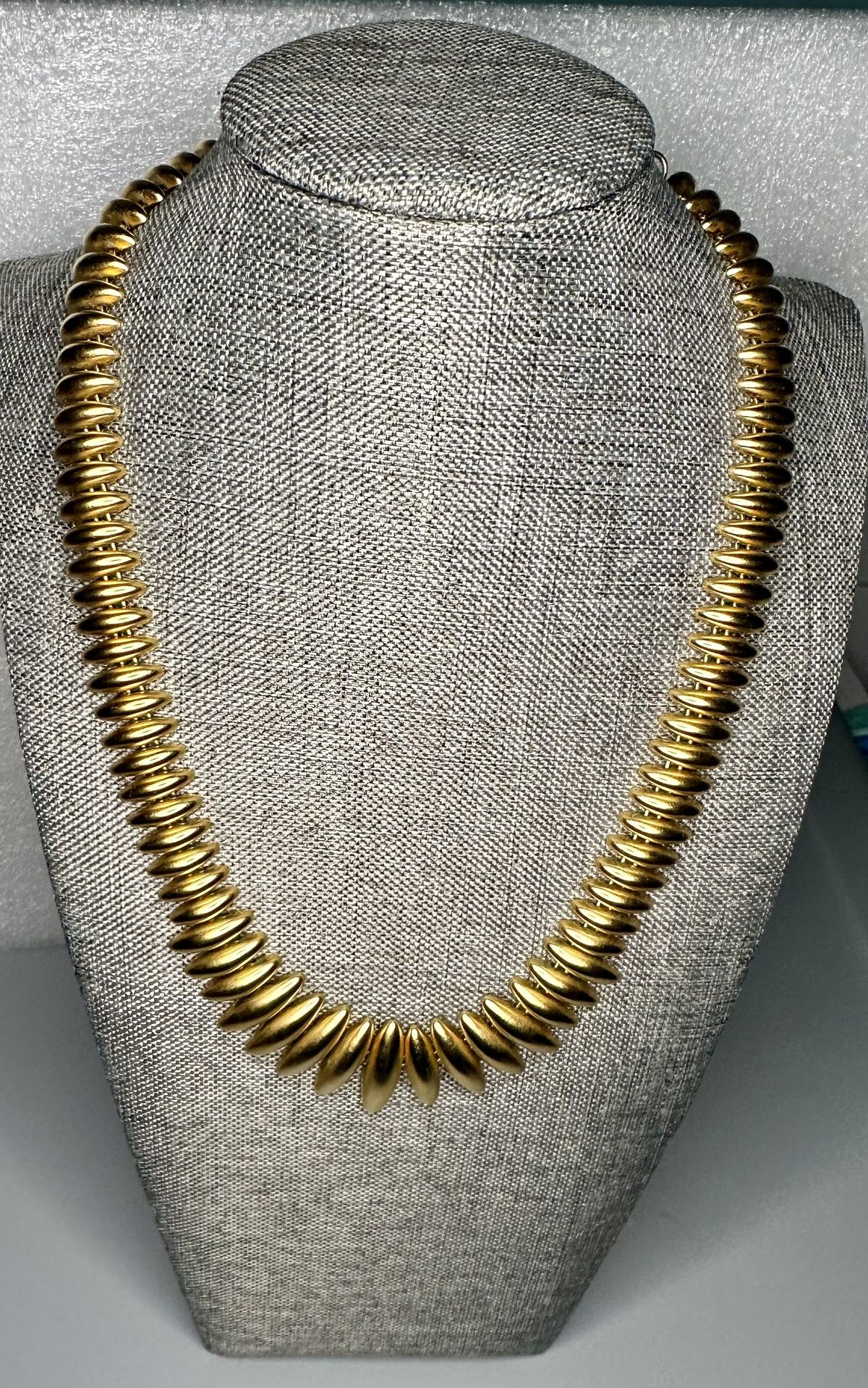 Monet San Marco Scalloped Graduated Gold Plated