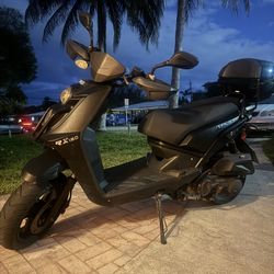 RX 150 Cc Italica Scooter
