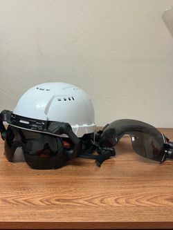 Milwaukee Safety Helmet (50-73-1300) BOLT Type 2 Class C Vented Size 6 1/2” to 8 1/2” Pre-Owned