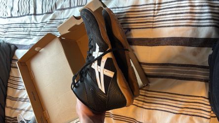 Matflex 7 Black And White Wrestling Shoes