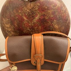 Vintage Dooney Bourke